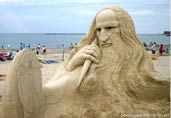 Immagini Divertenti sculture sabbia